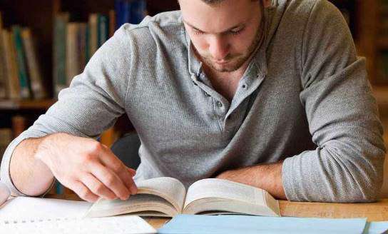 کتاب خواندن چه فوایدی دارد؟