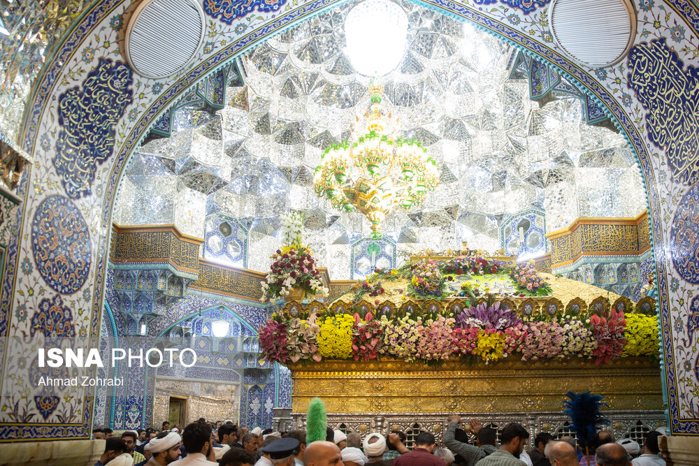 مراسم آغاز جشن های دهه کرامت در حرم حضرت فاطمه معصومه(س)