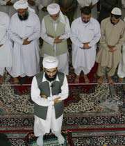 تکتف، بدعتی دیگر در نماز