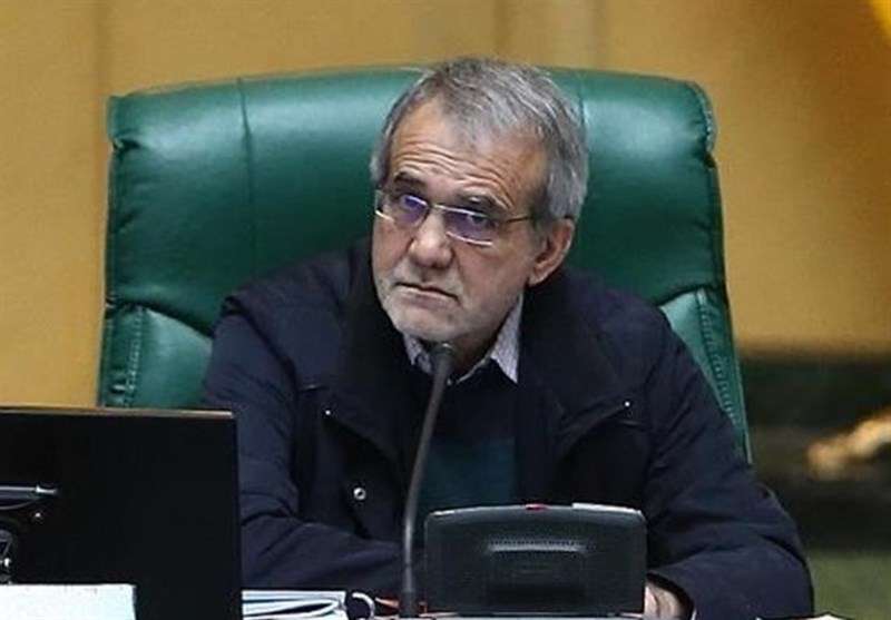 پزشکیان: دخترم ماهیانه ۴ میلیون حقوق دریافت می‌کند 