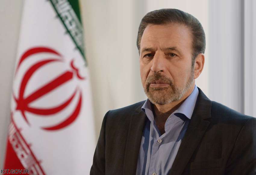 واعظی: آغاز انتقال به پیام رسان‌های داخلی از دولت 