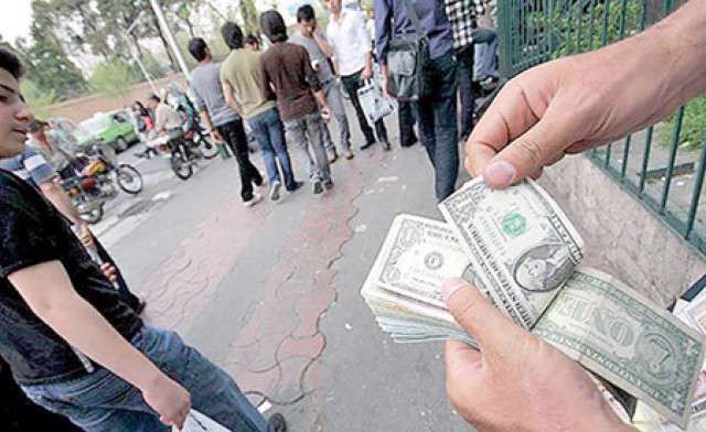 ارسال دلار با پیک موتوری!