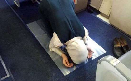 احکام اقامه نماز در وسیله نقلیه متحرک
