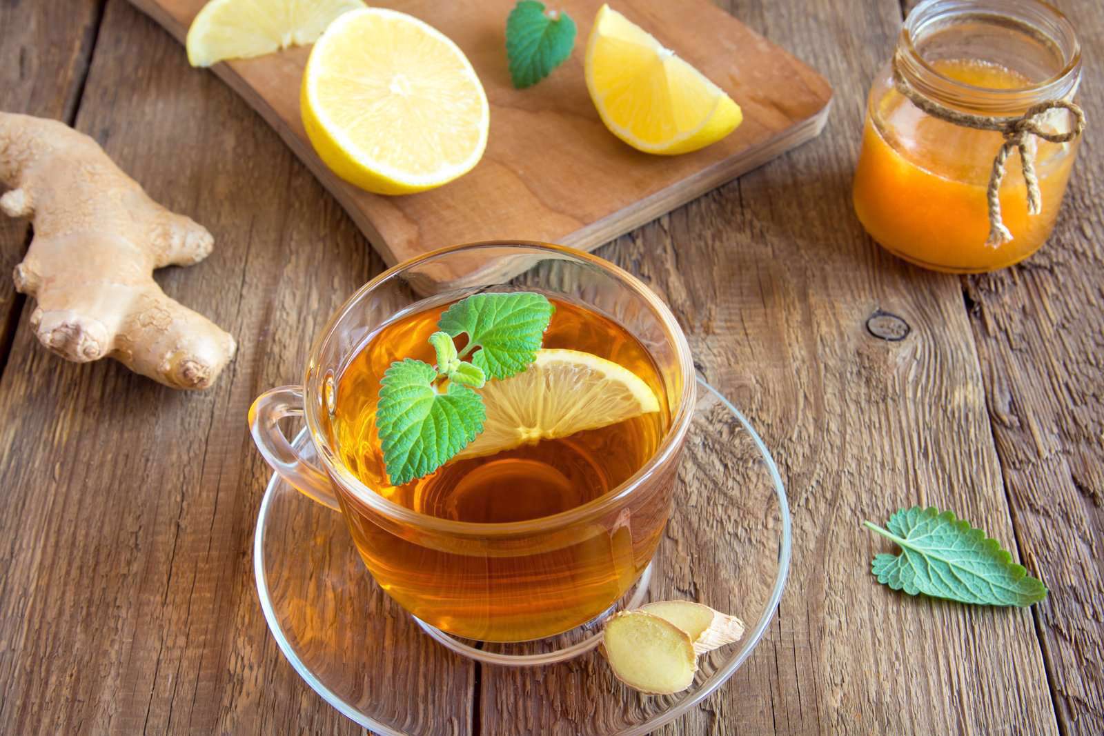 ۶ درمان طبیعی با چای سیاه