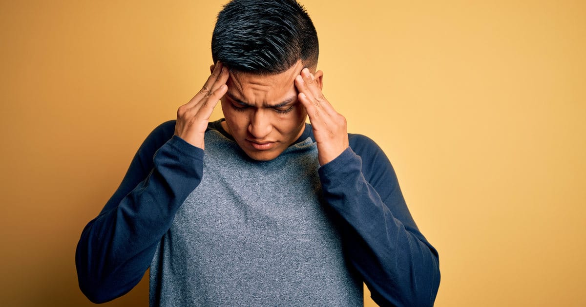 چرا در سرم احساس سنگینی می‌کنم؟