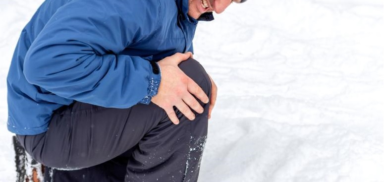 با درد مفاصل در پاییز و زمستان چه کنیم؟