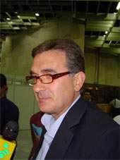 گزارش خبری و تصویری از تمرین تیم ملی ایران در چین گزارش خبری و تصویری از تمرین تیم ملی ایران در چین