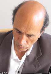 یك شاعر معاصر در بیمارستان بستری است