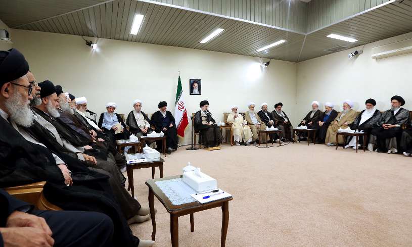 نخبگان آمریکا از داشتن چنین رئیس‌جمهوری احساس شرم می‌کنند