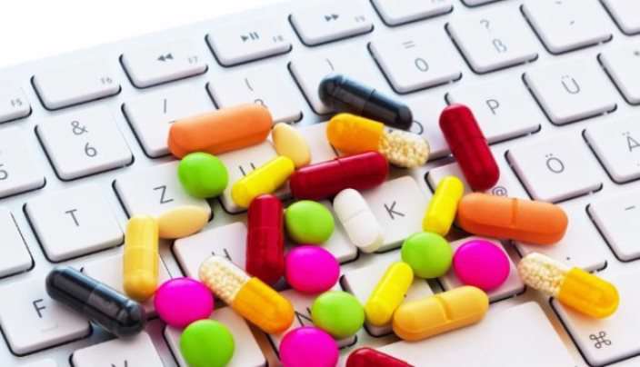 فروش دارو از طریق اینترنت غیرقانونی است فروش دارو از طریق اینترنت غیرقانونی است