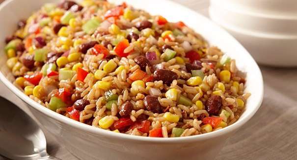     طرز تهیه غذای رژیمی پلو سبزیجات با لوبیا قرمز  