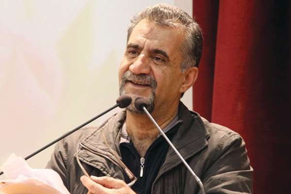  چگونه کودکی که به‌دنبال «نمره» است، اهل مطالعه شود؟