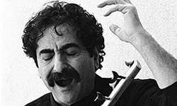  شهرام ناظری «برگریزان» را برای مردم زلزله‌زده کرمانشاه خواند