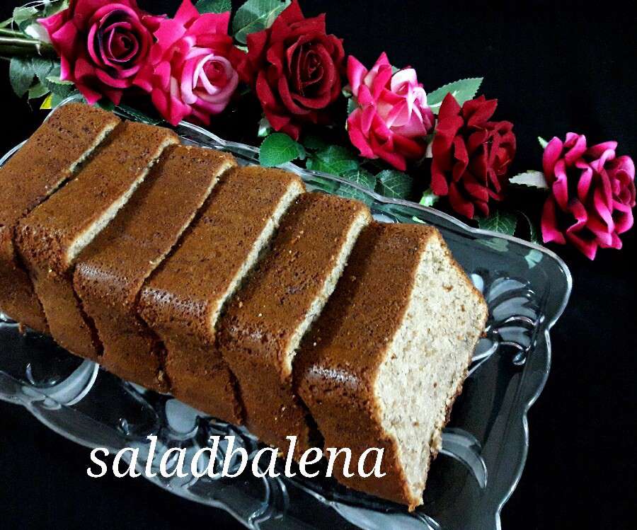 آشنایی با روش تهیه کیک اسفنجی موزی