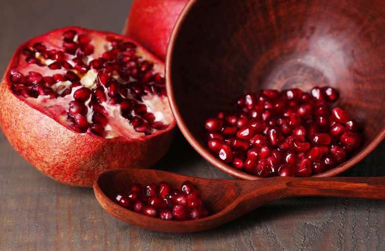 انار؛ ماسک زمستانی برای پوست
