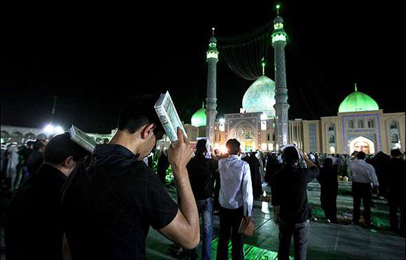  چه آیاتی از قرآن به بحث حکومت امام زمان (عج) می پردازد؟