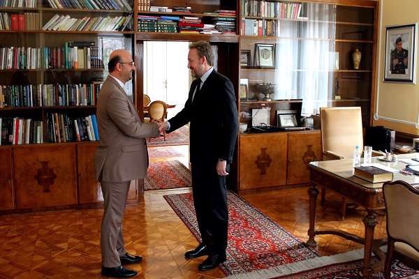 بی‌ثبات کردن ایران آرزوی خام آمریکا و صهیونیست‌ه