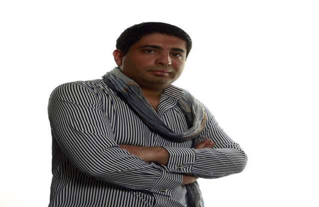 جایزه‌های ادبی از حاشیه‌ها دوری کنند