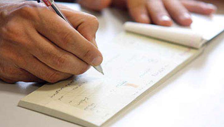 موارد تعقیب کیفری صادرکننده چک