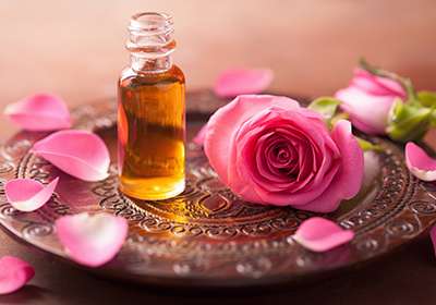استعمال عطر توسط پیامبر اکرم(صلی الله علیه و آله)