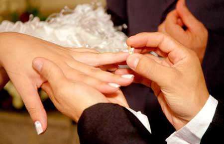  عواقب ازدواج پسر مجرد با زن مطلقه