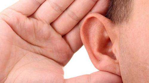 هنر خوب گوش کردن را یاد بگیرید