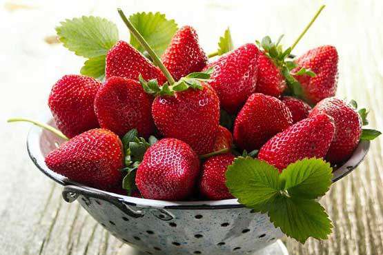 توت فرنگی در صدر فهرست میوه‌های آلوده به آفت‌کش