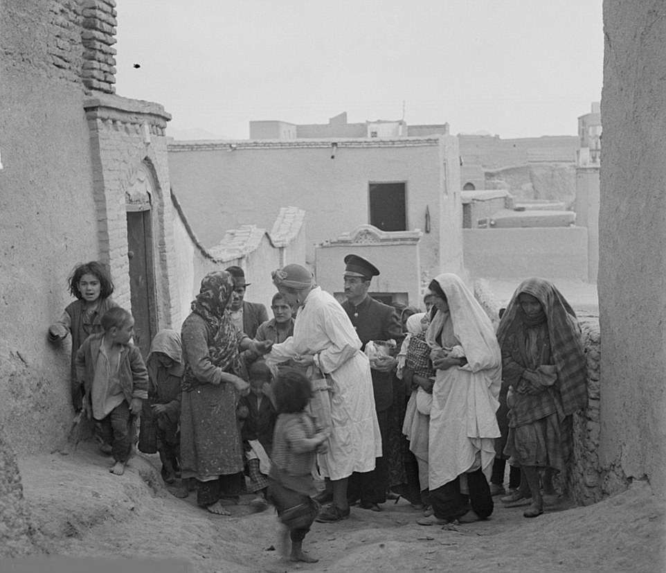 نقش بریتانیا در قحطي بزرگ ایرانیان
