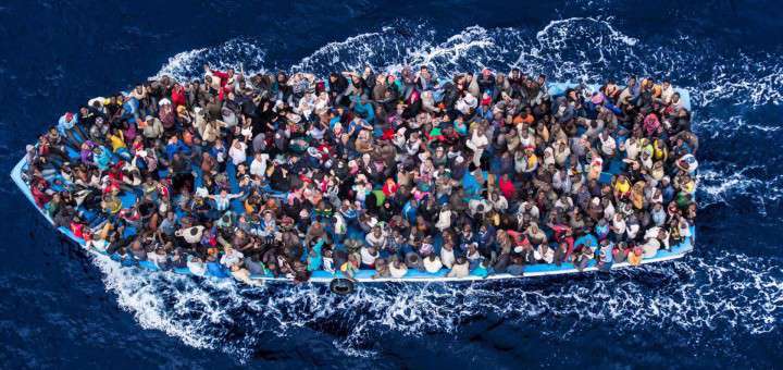 مسئولیت پناه جویان در قانون