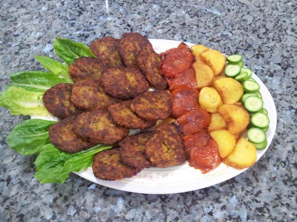 آشنایی با روش تهیه‌ی کتلت با سیب زمینی خام