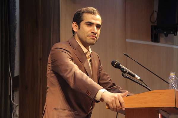  تاریخ خواندن یا نخواندن؟؛حالا نجات در نخواندن است