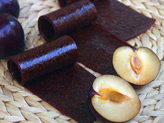 آشنایی با روش تهیه‌ی لواشک آلو