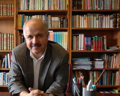   چرا سعدی "استاد سخن" است؟ 