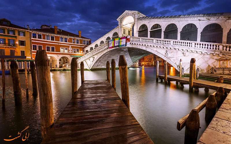 پل ریالتو، قدیمی ترین پلی که بر روی «گراند کانال» ونیز کشیده شده!