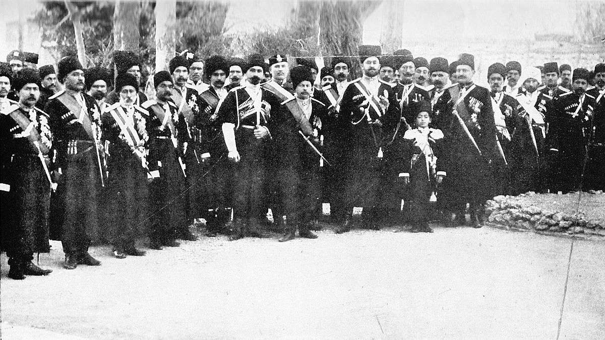 آیا ارتش در تاریخ معاصر یک نهاد اجتماعی بوده است