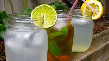 آشنایی با روش تهیه‌ی شربت بیدمشک