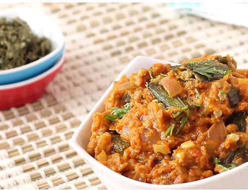 آشنایی با روش تهیه‌ی خورش بامیه خوشمزه و تند