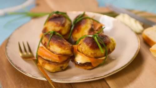 آشنایی با روش تهیه‌ی لقمه‌های سیب زمینی و سالمون