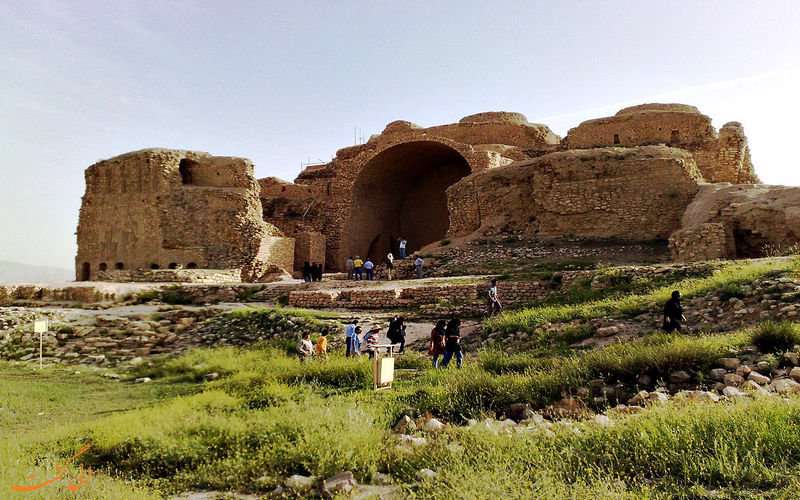 کاخ اردشیر بابکان، یادگار ساسانیان در فیروزآباد فارس کاخ اردشیر بابکان، یادگار ساسانیان در فیروزآباد فارس