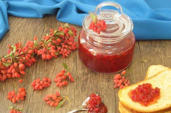 آشنایی با روش تهیه‌ی مربای زرشک