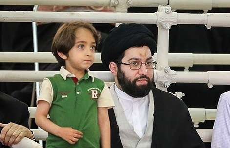 حضور فرزند رهبر انقلاب در رستوران+تصاویر