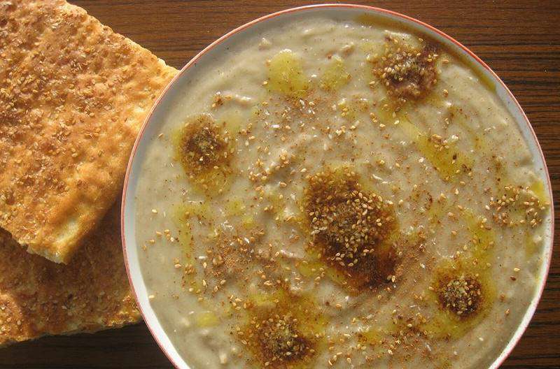 آشنایی با روش تهیه‌ی حلیم با مرغ
