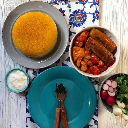 آشنایی با روش تهیه‌ی مسما کدو با مرغ