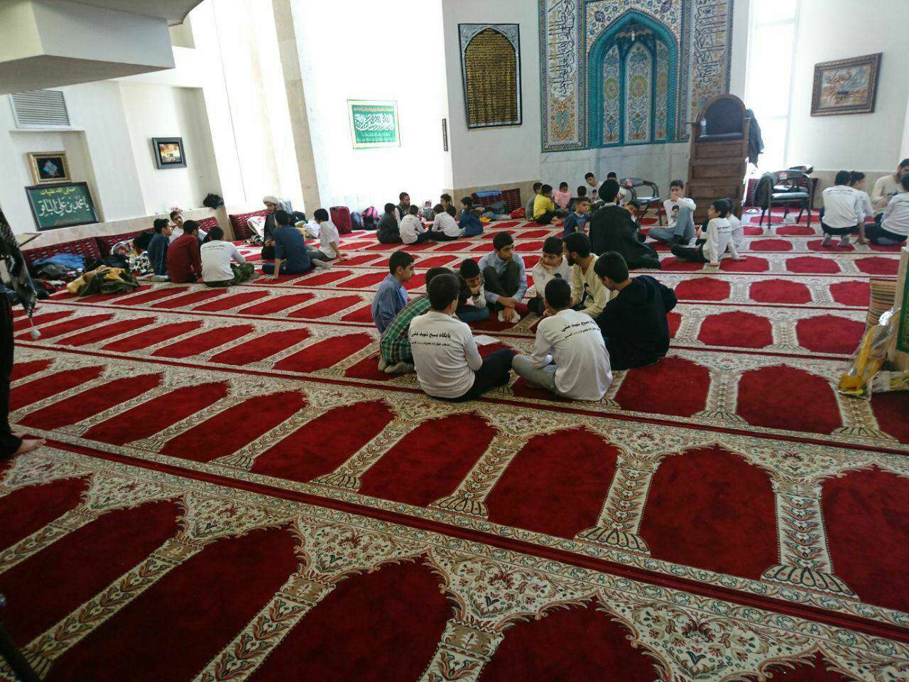 مسجد؛ پایگاه تبلیغی برای هم‌اندیشی جوانان