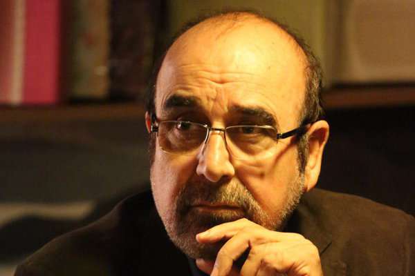  کافی‌شاپ هم بزنیم کسی سراغ ما نمی‌آید