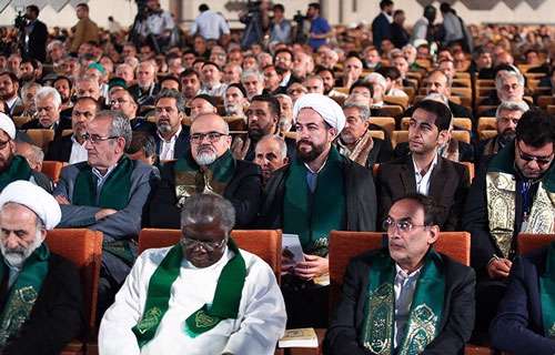 خرمآباد میزبان پیرغلامان حسینی میشود خرمآباد میزبان پیرغلامان حسینی میشود