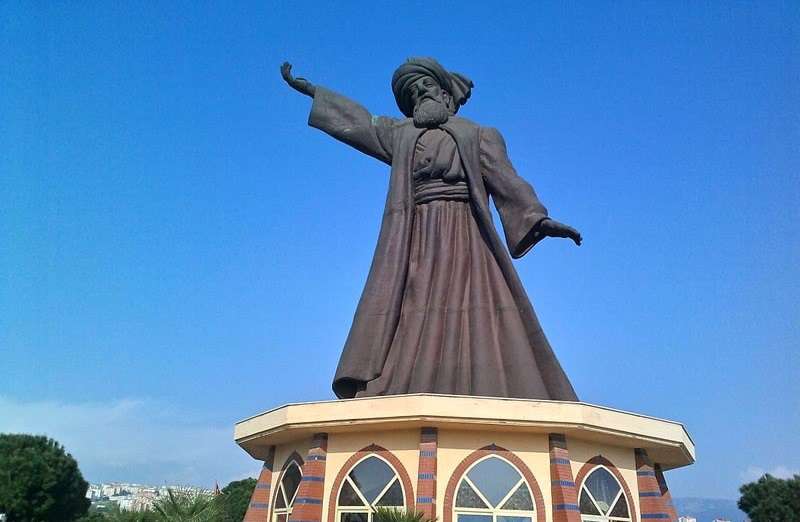 مردی فراتر از زمان و مکان