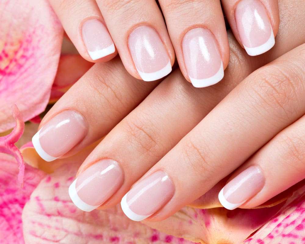 هنگام کاشت ناخن مصنوعی مراقب این نکات باشید