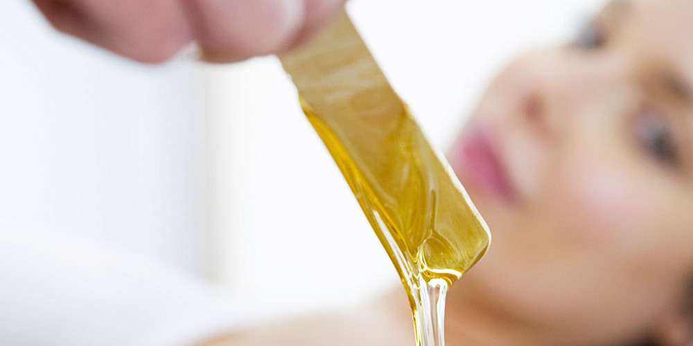 شش فایده و ضرر وکس کردن موهای صورت