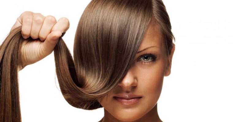 6 کاری که آرایشگران با موهایشان انجام نمی دهند